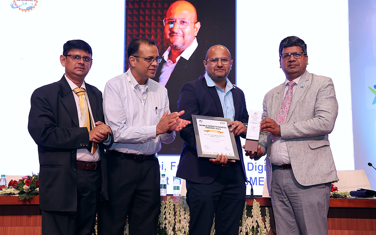 Kunal Singh Dabi receiving the WASME 2023 Best SEO Specialist for MSMEs award at the World MSME Business Summit, New Delhi